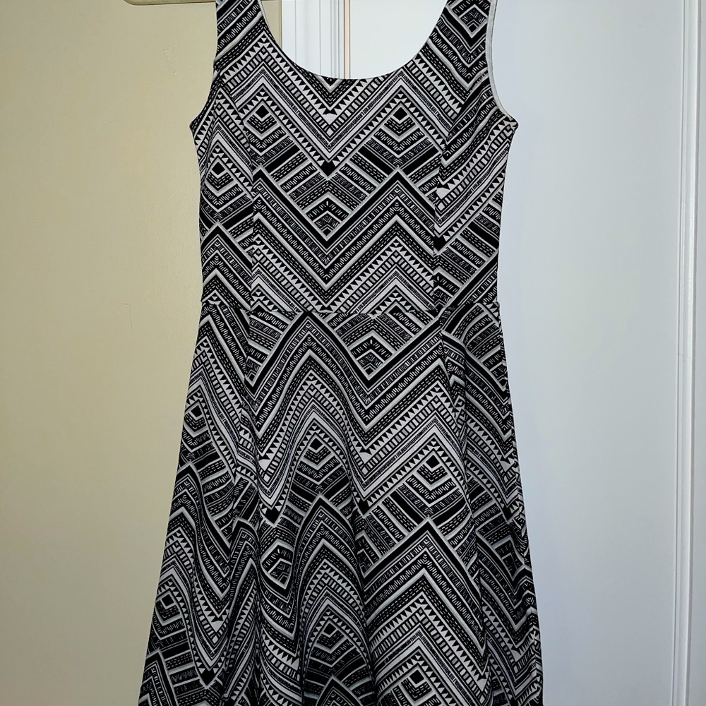 Black & White Graphic Print Dress